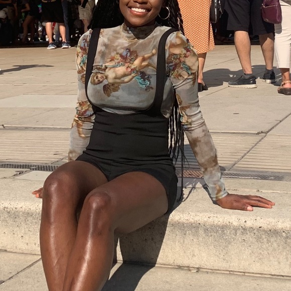 (SOLD) URBAN OUTFITTERS CHERUB MESH TOP. - Picture 5 of 6